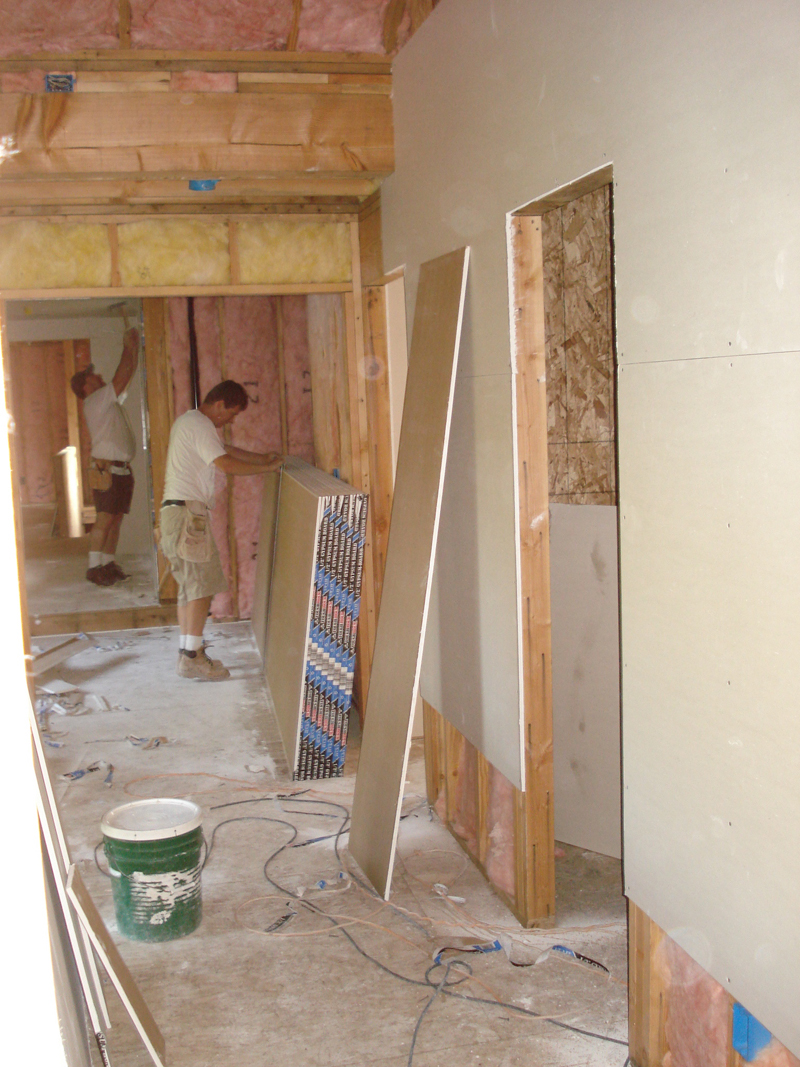 sheetrockhanging-2.jpg